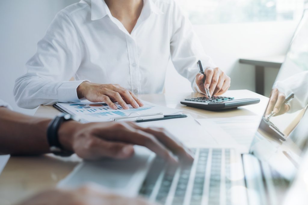 Business Team Present Professional Investor Working New Startup Project Finance Meeting 1 1024x683